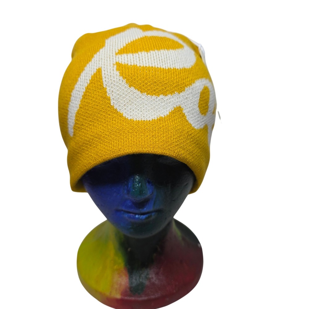 NWT Portland Gear Roses Skully Beanie Golden Yellow White Graphic Fleece Lined